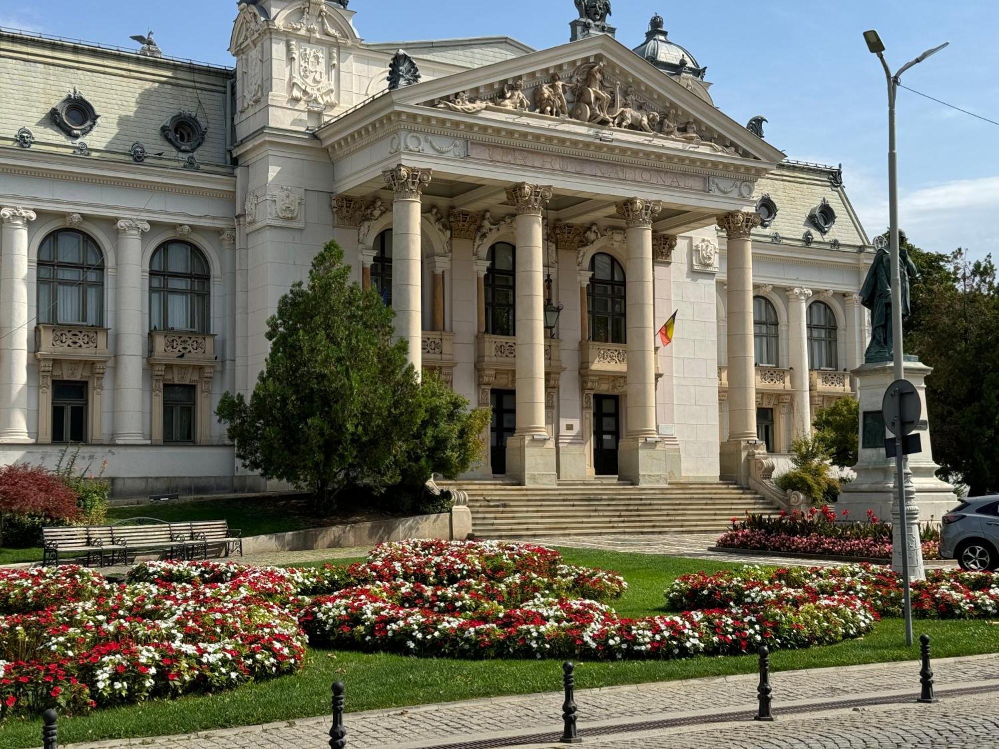 Iasi Ultra Central Apartment Self Check-In エクステリア 写真